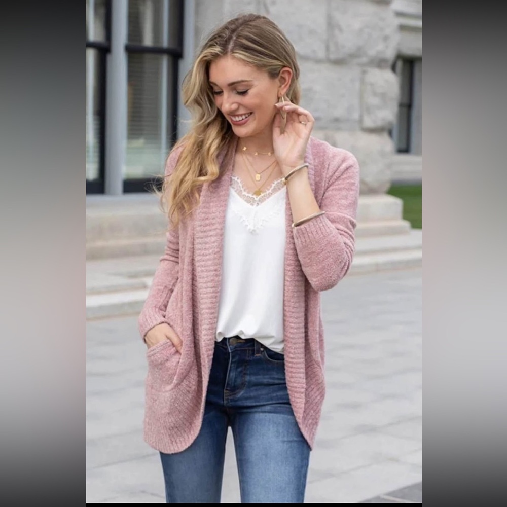 EUC Grace & Lace Lush
Bambu Circle Cardi in Heathered Mauve, Size Medium